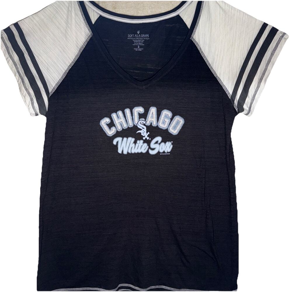 Women's Soft as a Grape Black Chicago White Sox Plus Size 3 NWOT T-shirt